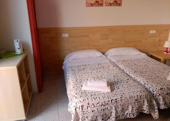 ホスタル リバー 2* バルセロナ