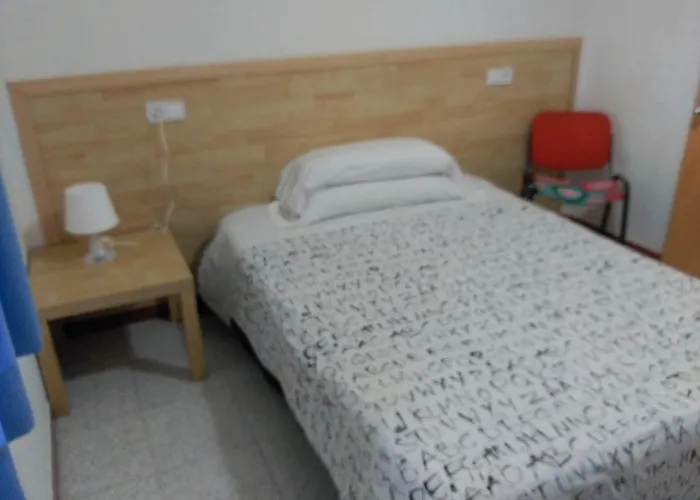 ホスタル リバー 2* バルセロナ