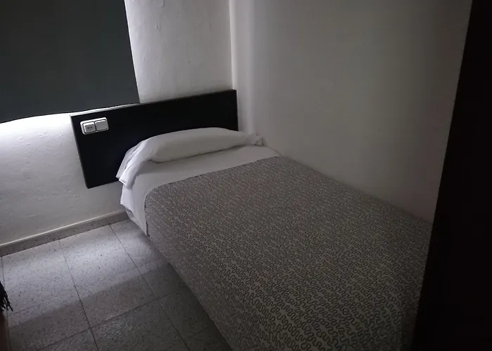 ゲストハウス ホスタル リバー