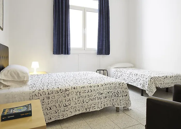 ゲストハウス ホスタル リバー 2*