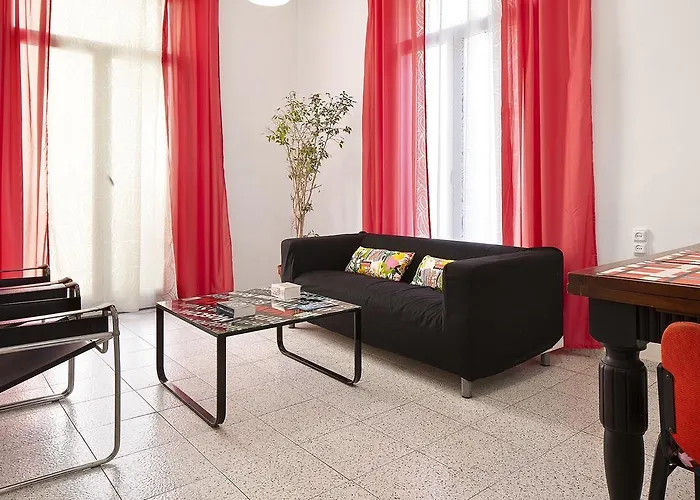 ホスタル リバー