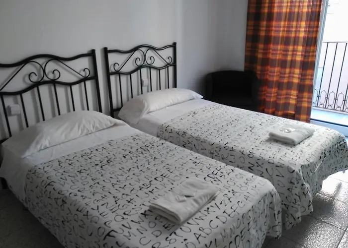 ホスタル リバー 2*