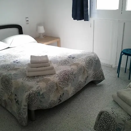 Πανσιόν River 2*