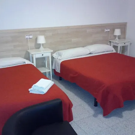 River Πανσιόν Βαρκελώνη