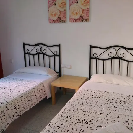 River Πανσιόν 2*