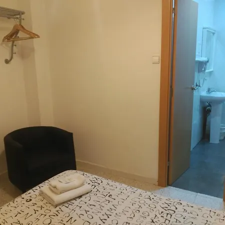 هوستال ريفير بيت ضيافة 2*